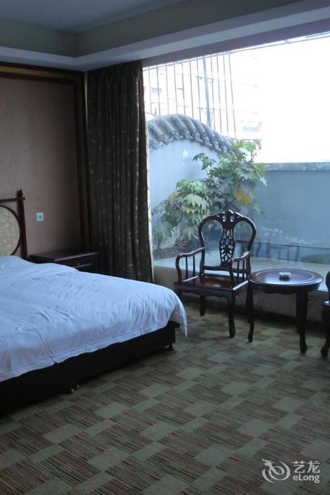 Huayu South City Hotel Wenjiang Dış mekan fotoğraf