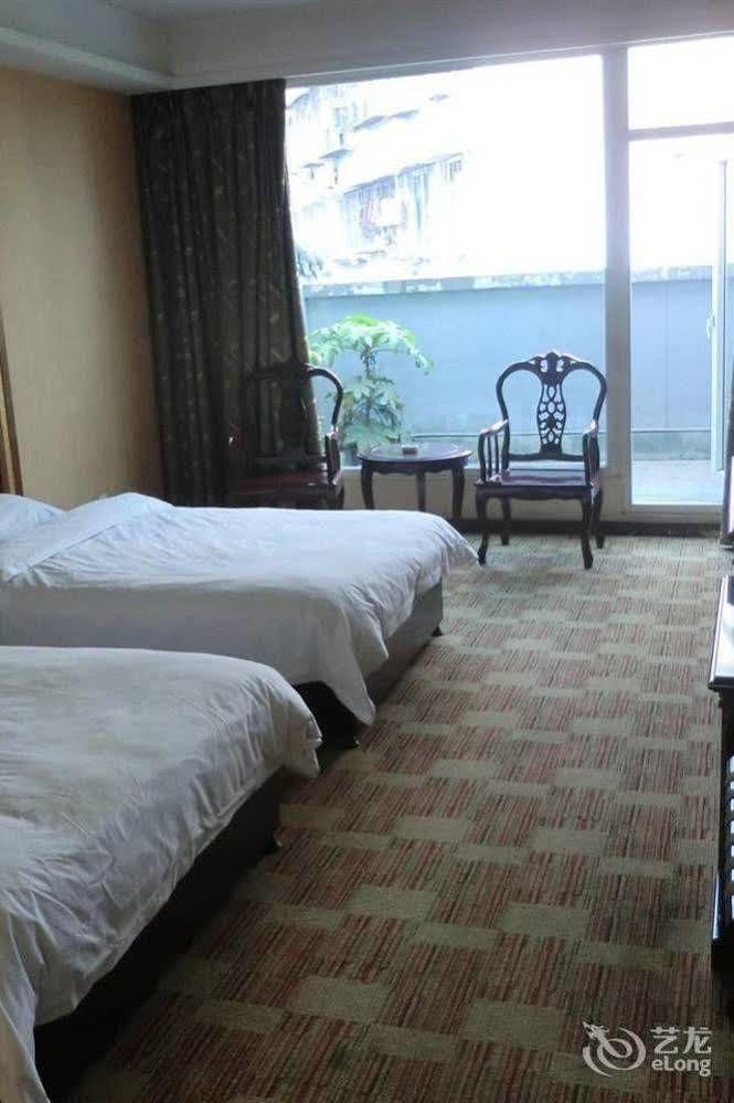 Huayu South City Hotel Wenjiang Dış mekan fotoğraf